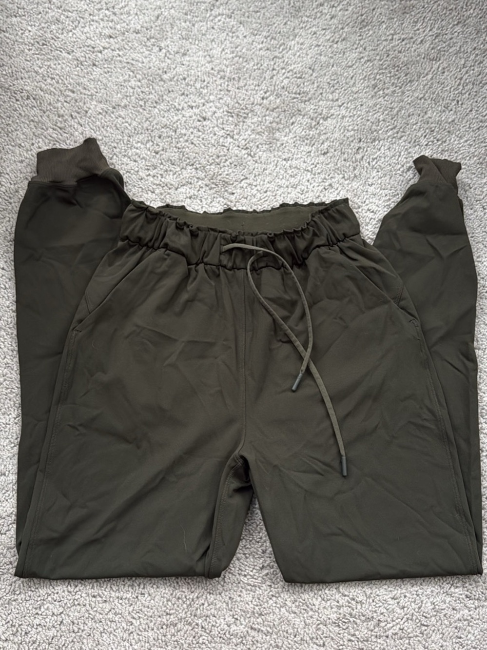 NWOT Lululemon Beyond Studio Jogger - Size 4